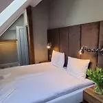 아파트 Ratuszova Stary Rynek Old Market Boutique Residence & Restaurant *