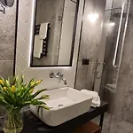 아파트 Ratuszova Stary Rynek Old Market Boutique Residence & Restaurant
