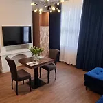 Ratuszova Stary Rynek Old Market Boutique Residence & Restaurant * 포즈난