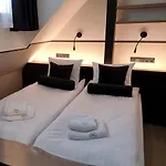 아파트 Ratuszova Stary Rynek Old Market Boutique Residence & Restaurant *