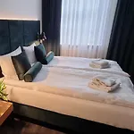 Ratuszova Stary Rynek Old Market Boutique Residence & Restaurant 아파트