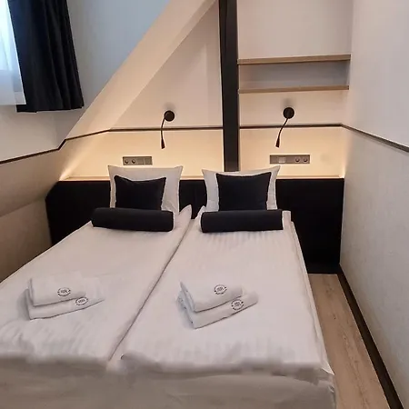 Appartamento Ratuszova Stary Rynek Old Market Premium & Restaurant Ad 1954