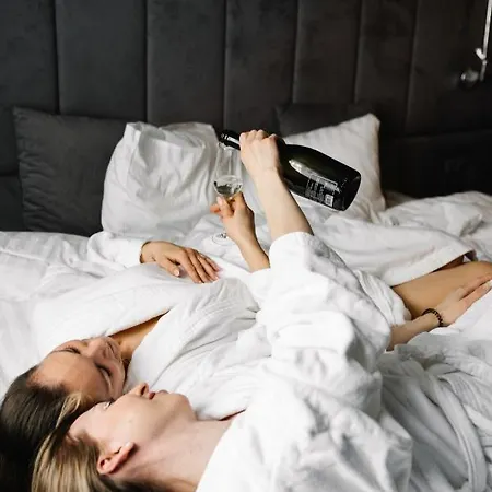 Appartamento Ratuszova Stary Rynek Old Market Premium & Restaurant Ad 1954 *