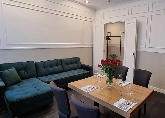 Ratuszova Stary Rynek Old Market Boutique Residence & Restaurant