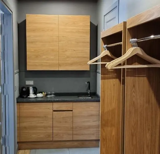 Ratuszova & Restaurant - Stary Rynek Old Market Апартаменты