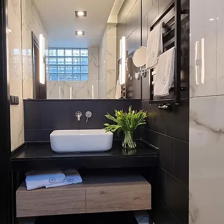 Daire Ratuszova Stary Rynek Old Market Premium & Restaurant Ad 1954