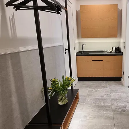 Ratuszova Stary Rynek Old Market Premium & Restaurant Ad 1954 Πόζναν