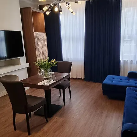Apartment Stary Rynek Premium Apartments: Old Market Square Elegance Poznan