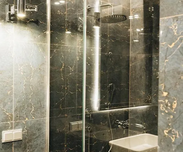 Stary Rynek Premium Apartments: Old Market Square Elegance