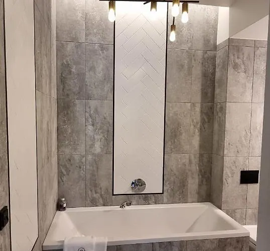 Stary Rynek Premium Apartments: Old Market Square Elegance Apartment *