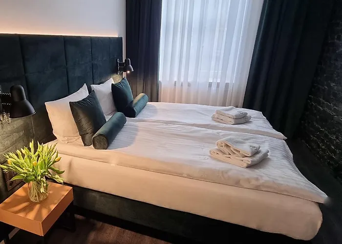 Stary Rynek Premium Apartments: Old Market Square Elegance Apartment