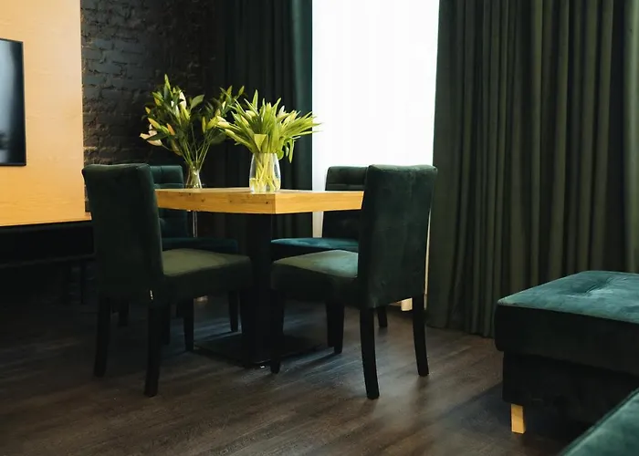 Stary Rynek Premium Apartments: Old Market Square Elegance Apartment